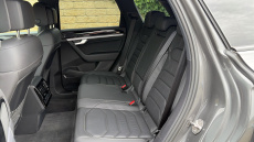 Volkswagen Touareg 3.0 V6 TDI 4Motion Black Edition 5dr Tip Auto Diesel Estate